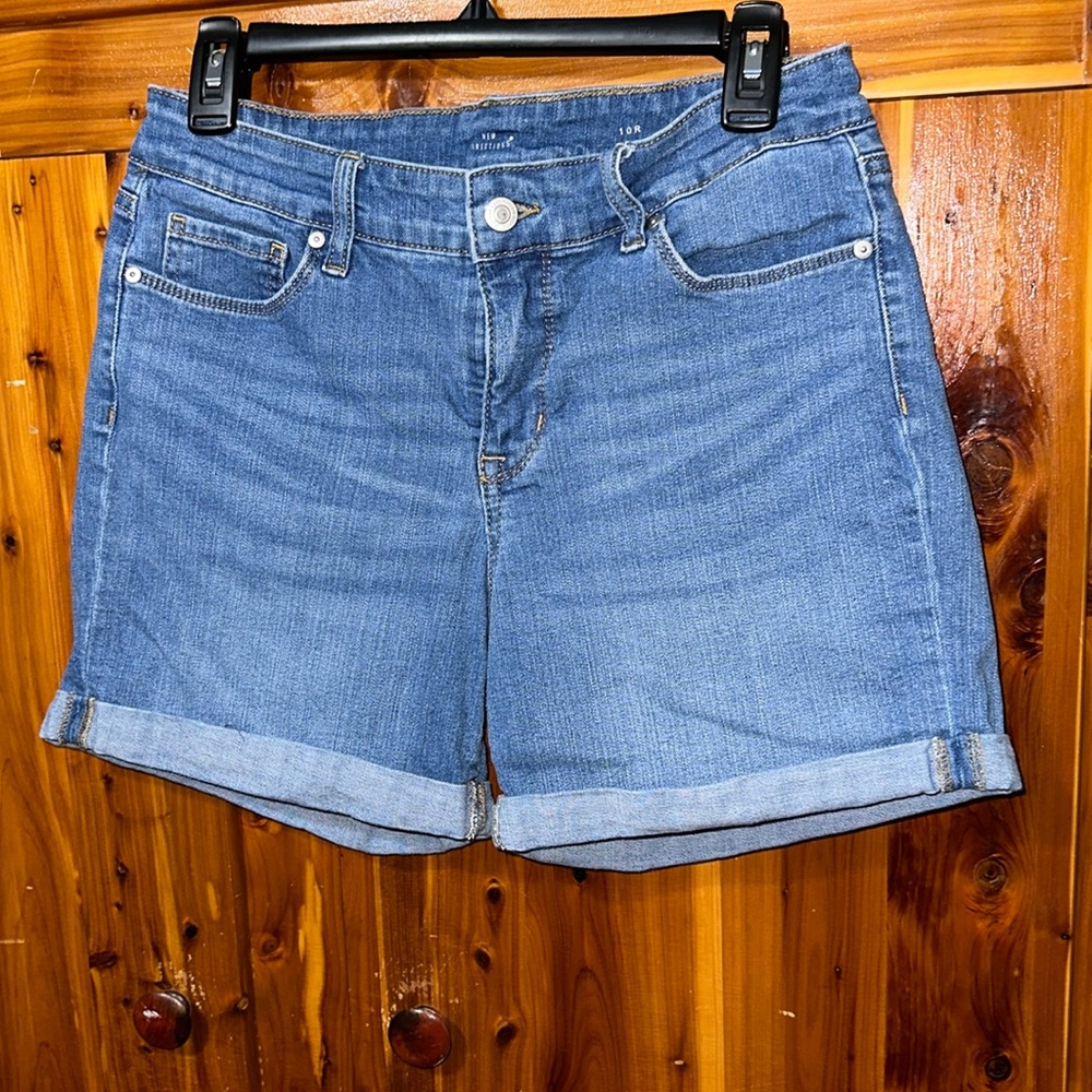 New Directions Blue Jean Shorts Size 10